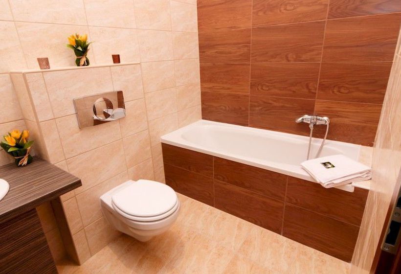 Full Moon Design Hostel