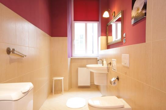 24w Apartments Old Town 5