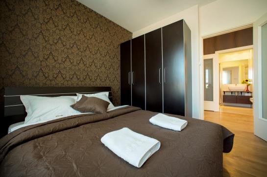 Platinum Towers Central Apartments 17