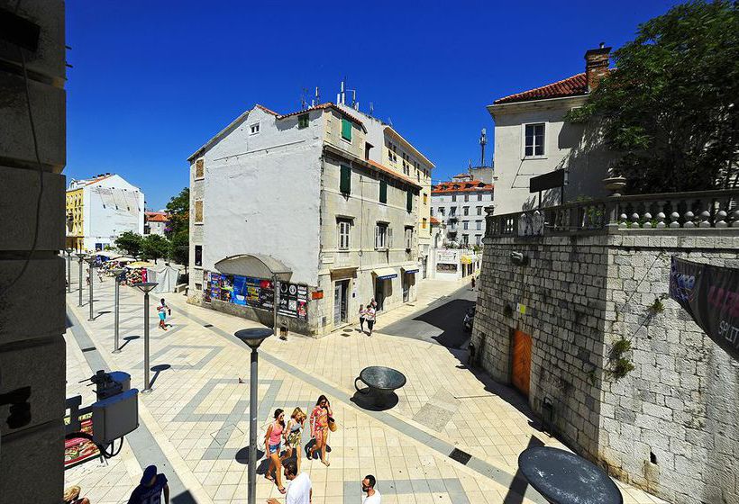 Pensión Rooms Villa Olea 1