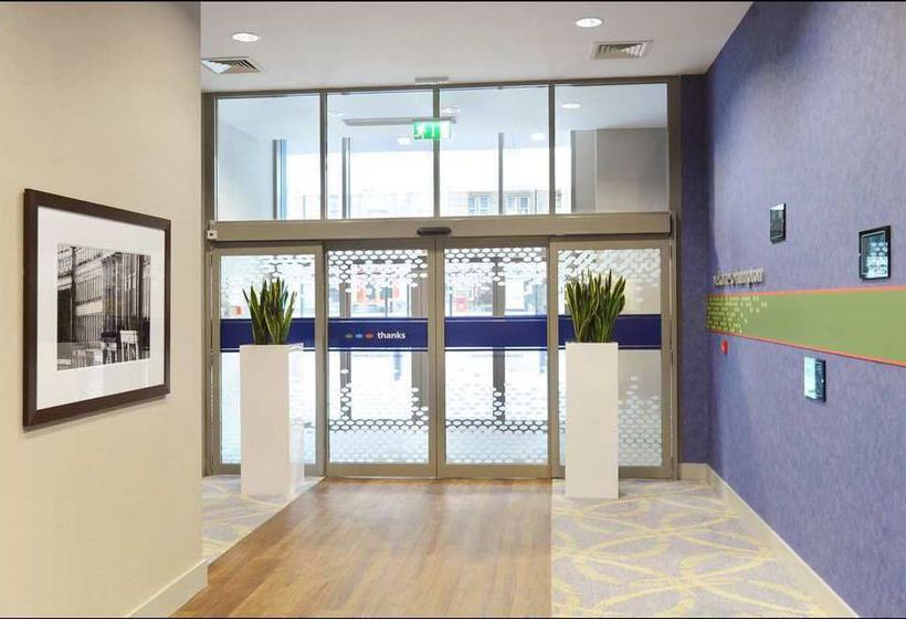 Hotel Hampton by Hilton Newcastle