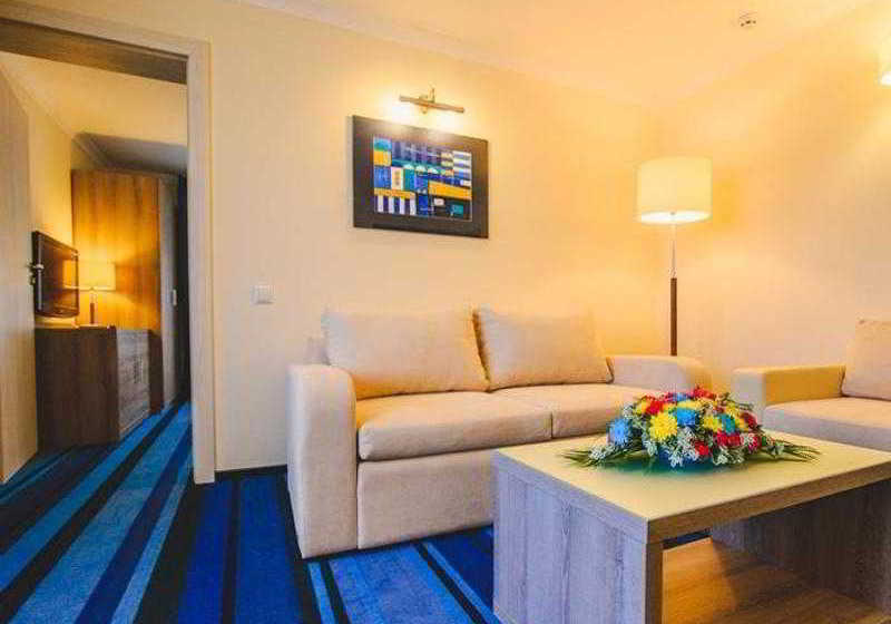 Hotel Reikartz Mariupol 5