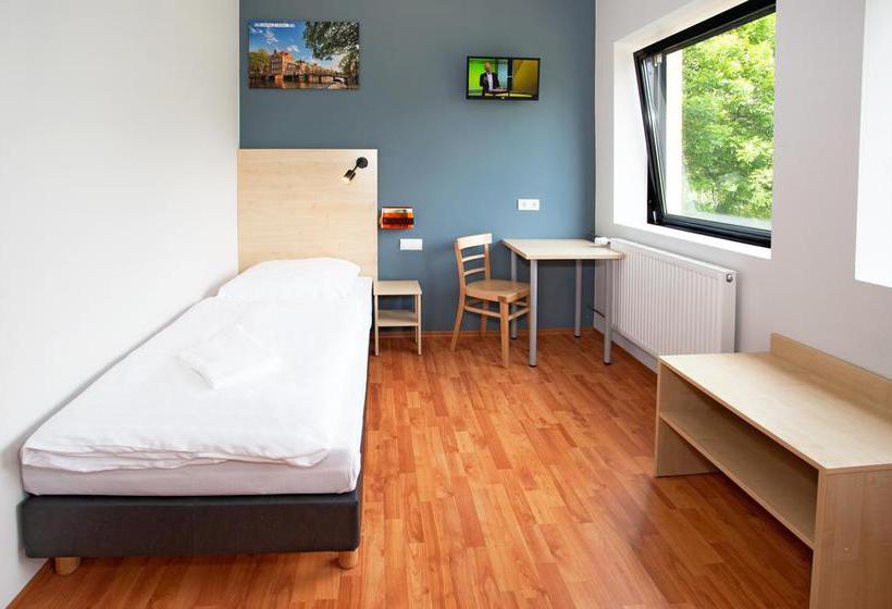 A&O Amsterdam Hotel & Hostel 19