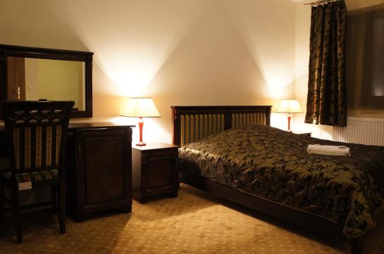 Hotel Dworska Elektrownia 11