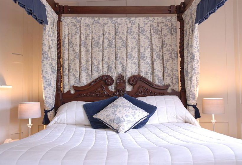 Hotel Running Horses