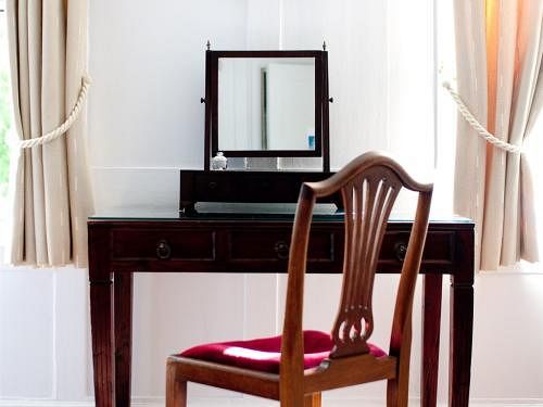 Hotel Running Horses 19