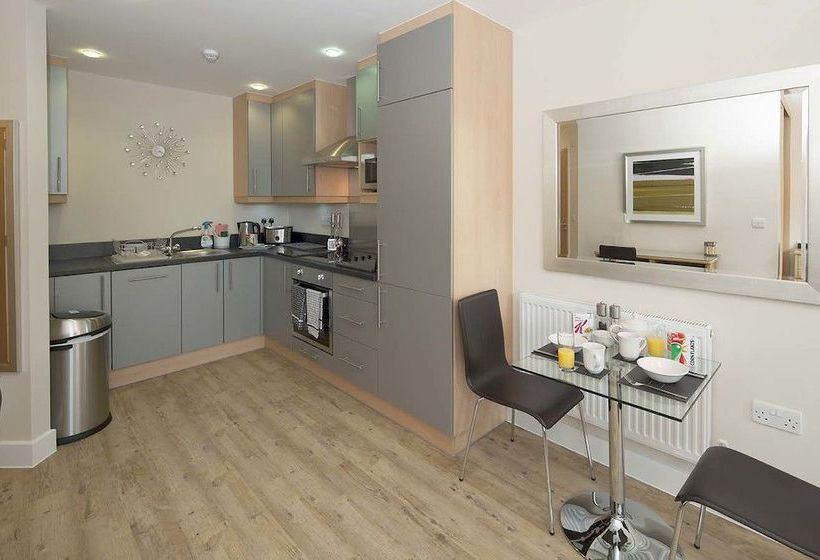 House Of Fisher Central House 13