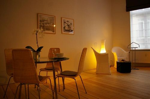 Typically Brussels Apart