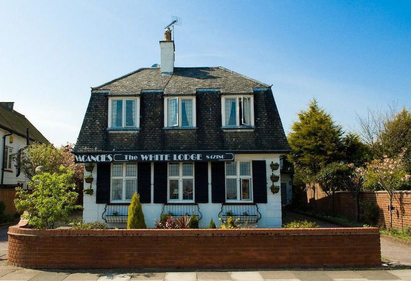 Bed and Breakfast The White Lodge