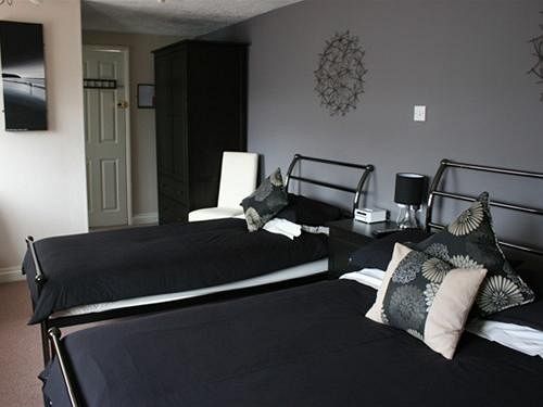 Pensão St Bernards 13