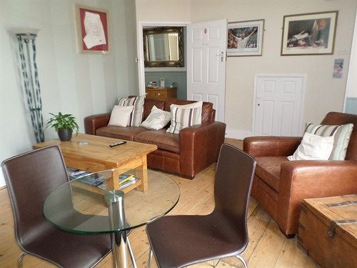 Pensão St Bernards 20