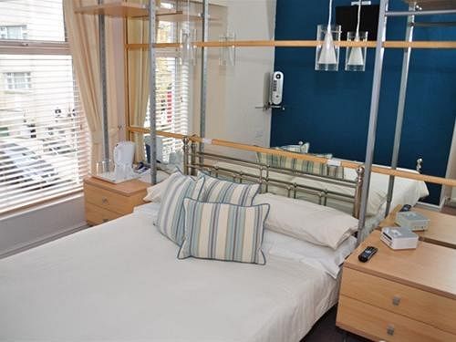 Pensão St Bernards 9