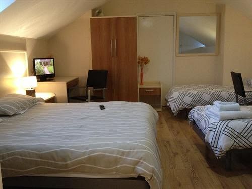 Bed and Breakfast Inn On The Broadway Woking 5