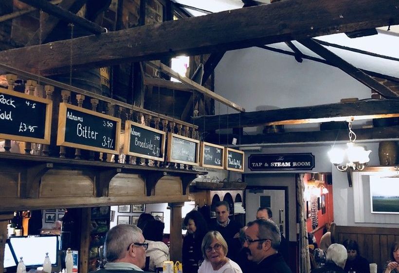 Hôtel Cherry Tree Pub 11