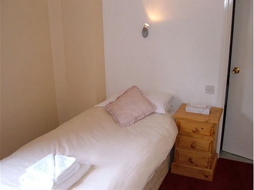 Hotel The Wheatsheaf Pub 12