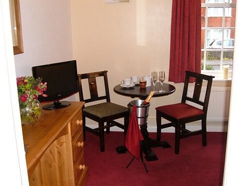 Hotel The Wheatsheaf Pub 5