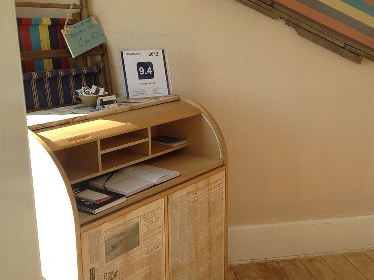 Bed and Breakfast Henry's on the Prom