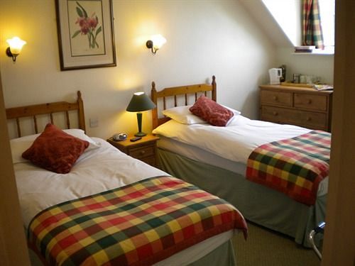 Hotel The Mill Arms 10