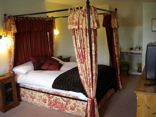 Hotel The Mill Arms 13