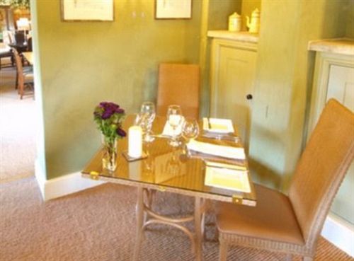 Hotel The Exeter Arms 10