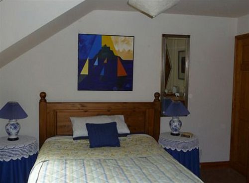 Bed & Breakfast Chycara House 1