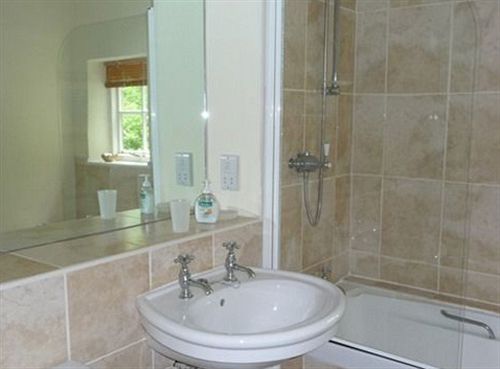 Bed & Breakfast Chycara House 10