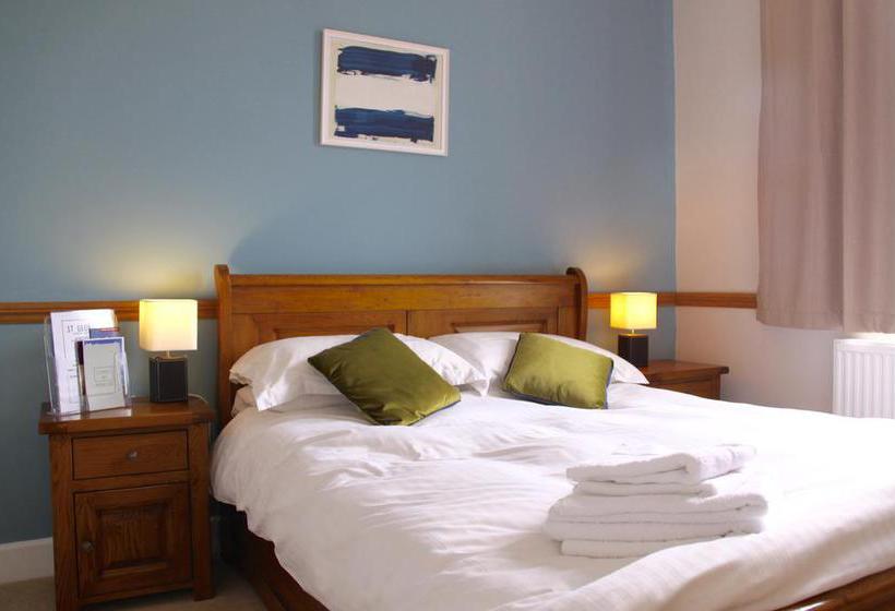 Pension (Hôtel basse catégorie) St George's Country House