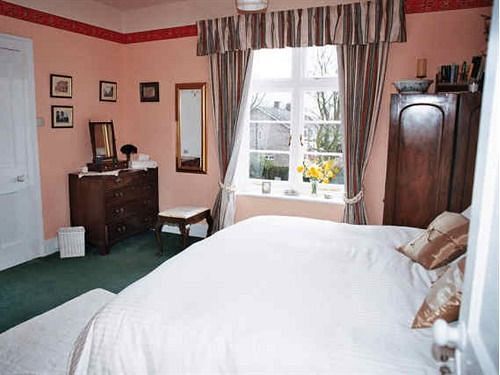 Bed and Breakfast Taylard House