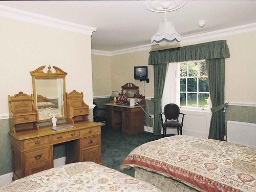 Pension Portclew House