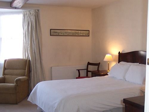 Hotel Rounceval House