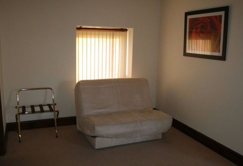 The Stilton Cheese Inn - B&b 13