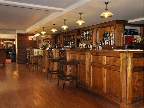 Hotel George & Falcon