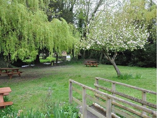 Hotel George & Falcon 10