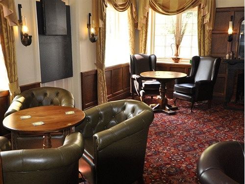 Hotel George & Falcon 3