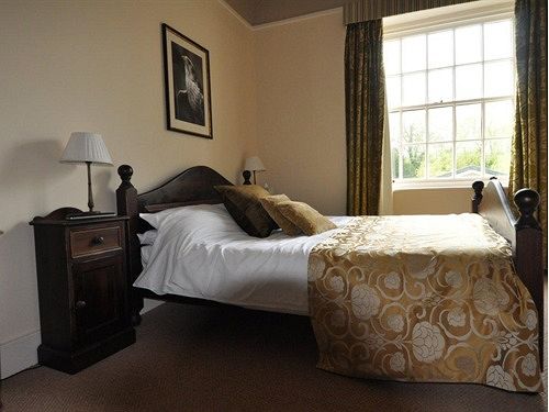 Hotel George & Falcon 5