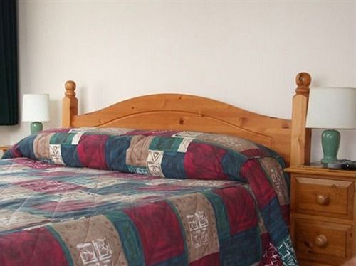 Pension Fir Tree Lodge Hotel - Guest House