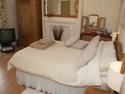 Pension The Harlequin Guest House