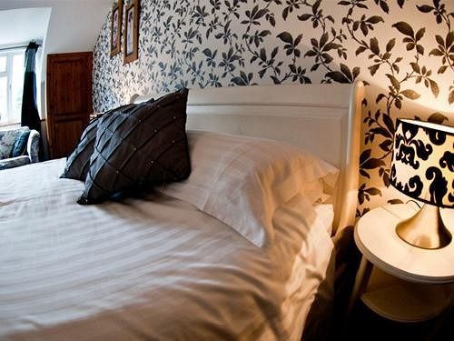 Hotel The Crooked Inn 5