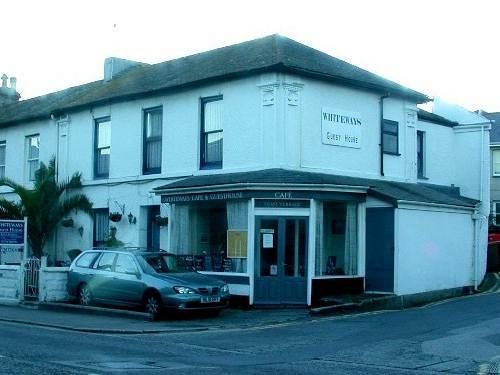 Bed & Breakfast Whiteways Guest House 2