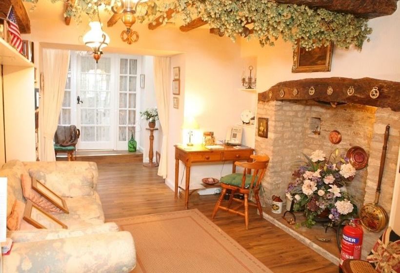 Bed and Breakfast Cross Keys Cottage - Guest House