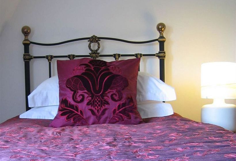 Pension Fraoch House