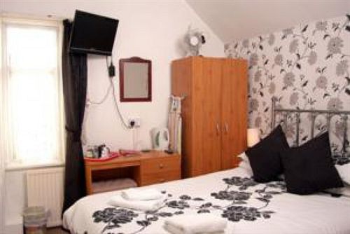 Pension The Shepperton 18