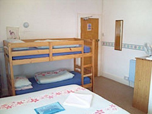 Pension The Shepperton 5