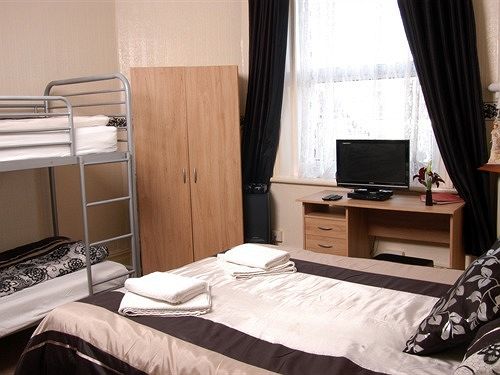 Pension The Shepperton 9