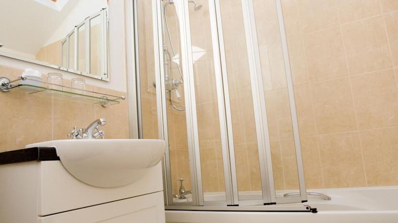 Bed and Breakfast Cottage Lodge 5