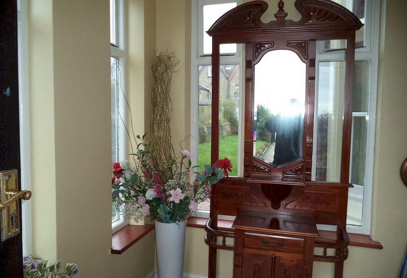 Bed and Breakfast Britten House 4