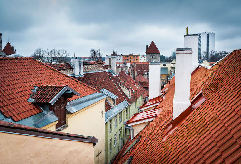 Hotel Three Crowns Residents