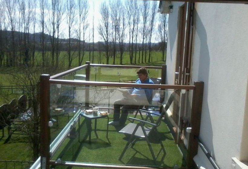 Homelea Bed And Breakfast 17