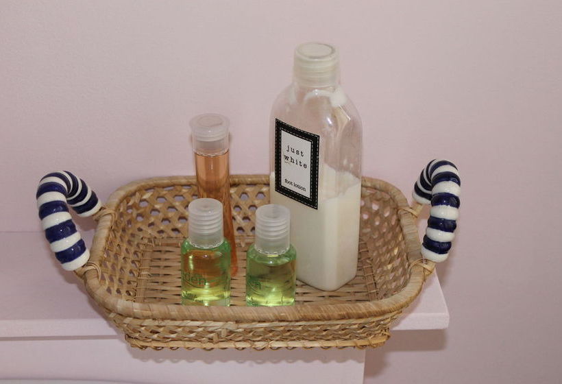 Homelea Bed And Breakfast 2