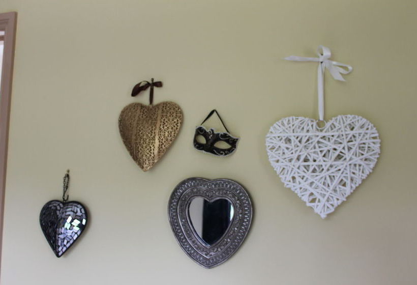 Homelea Bed And Breakfast 8